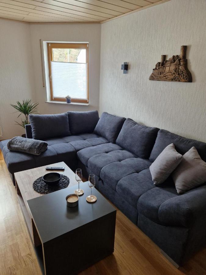 Ferienwohnung Moselzeit Alken Esterno foto