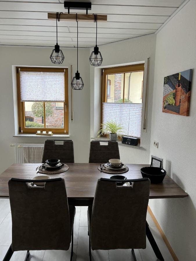 Ferienwohnung Moselzeit Alken Esterno foto